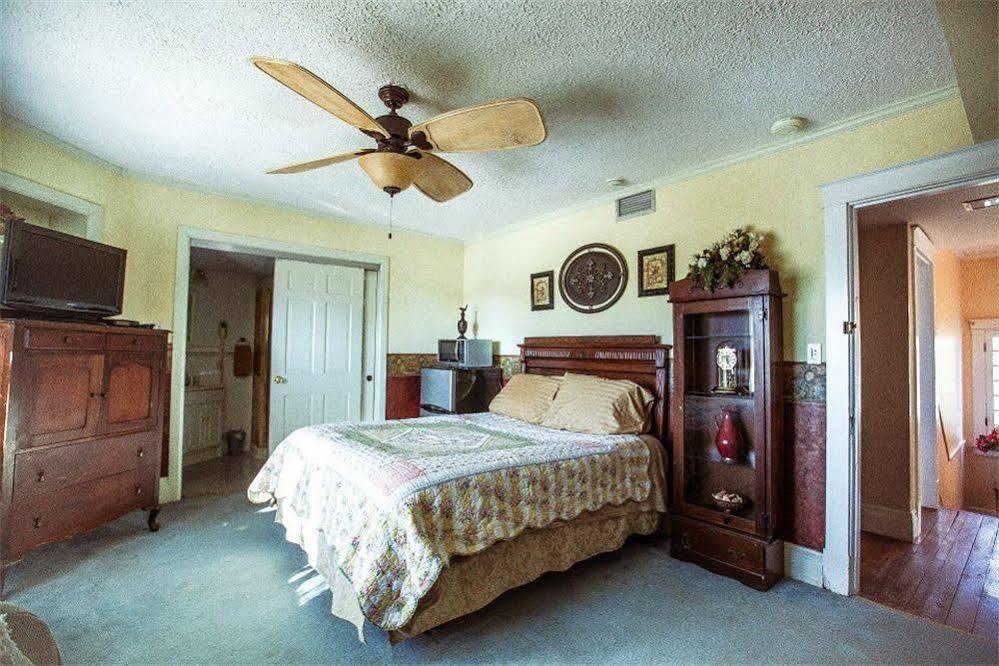إنديانابوليس Speedway Legacy Inn المظهر الخارجي الصورة